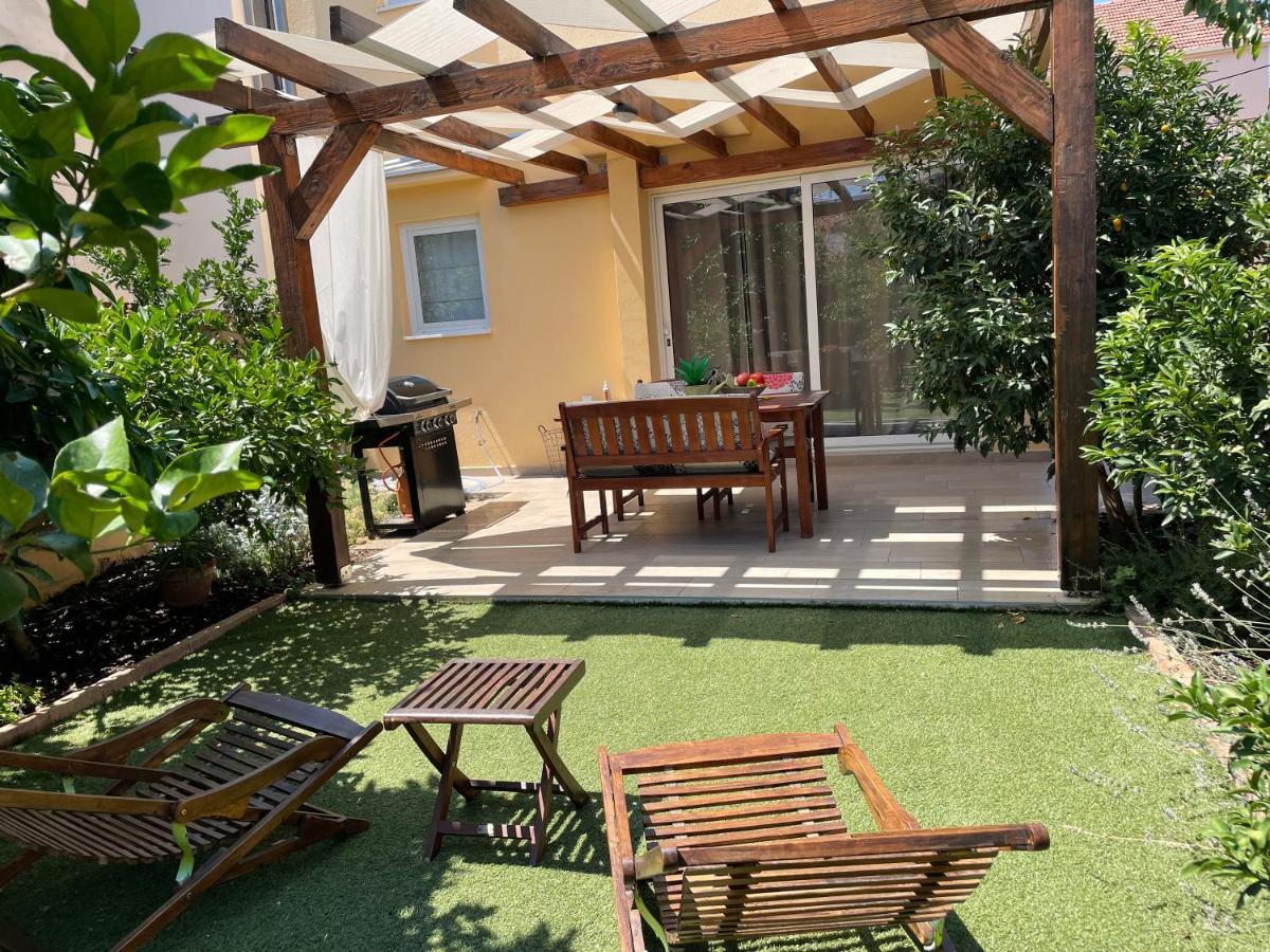 Lipo Je Apartment Zadar Bagian luar foto